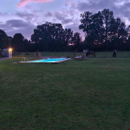 Eden Koi Bed & Breakfast Conteville  Room photo